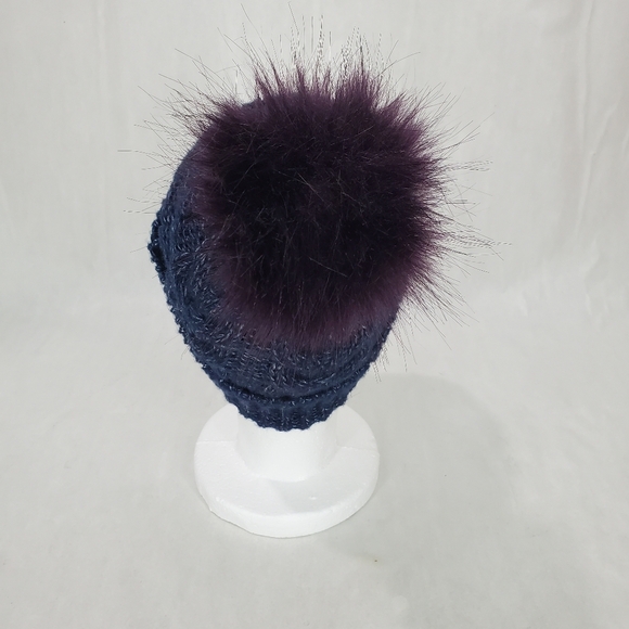 NWOT Juicy Couture Blue, Purple Pom-Pom Winter Snow Hat Gold Juicy Emblem - Picture 6 of 8